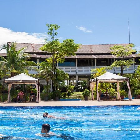 Cambodian Country Club Hotel Phnom Penh Eksteriør billede