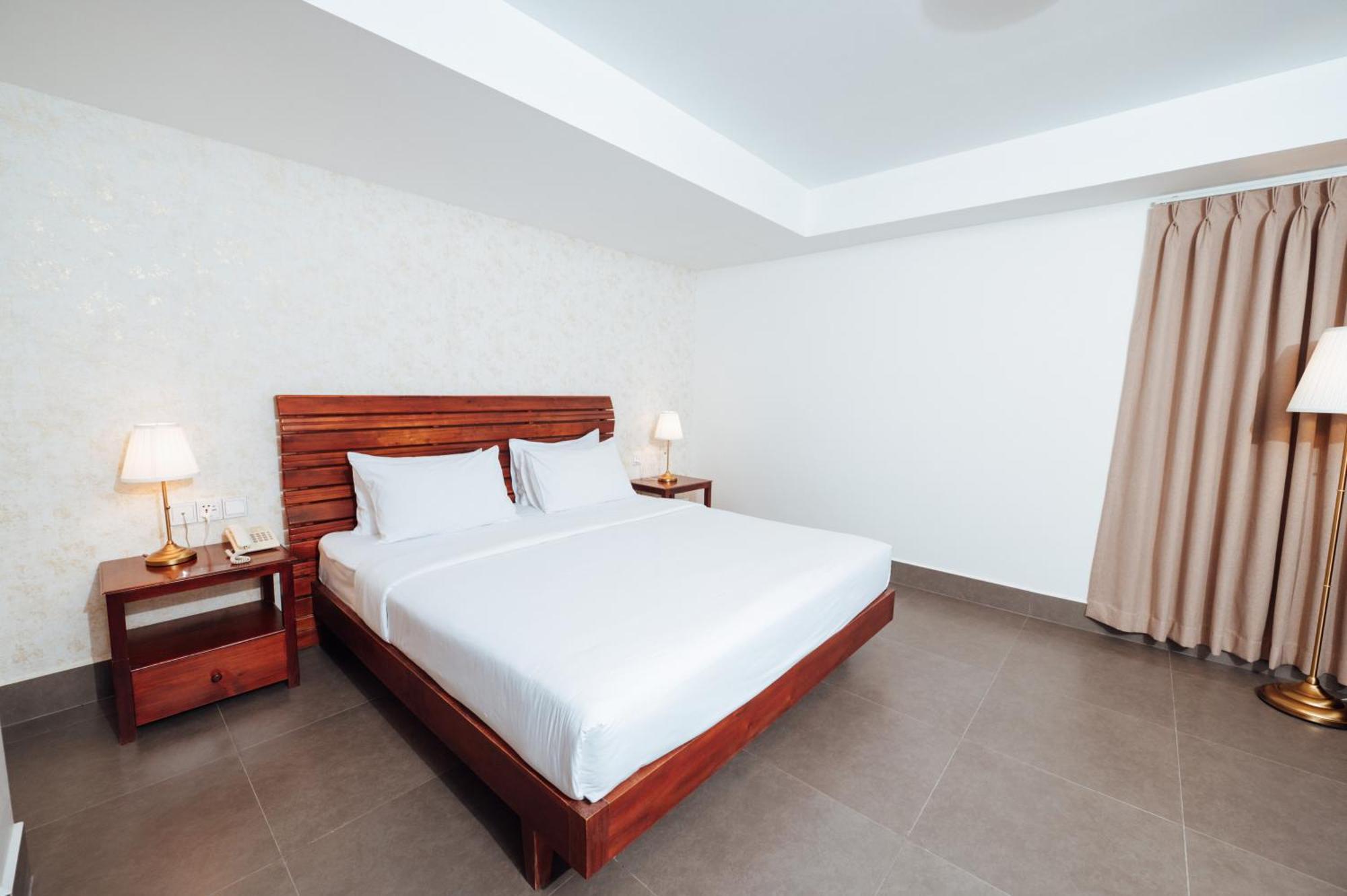 Cambodian Country Club Hotel Phnom Penh Eksteriør billede