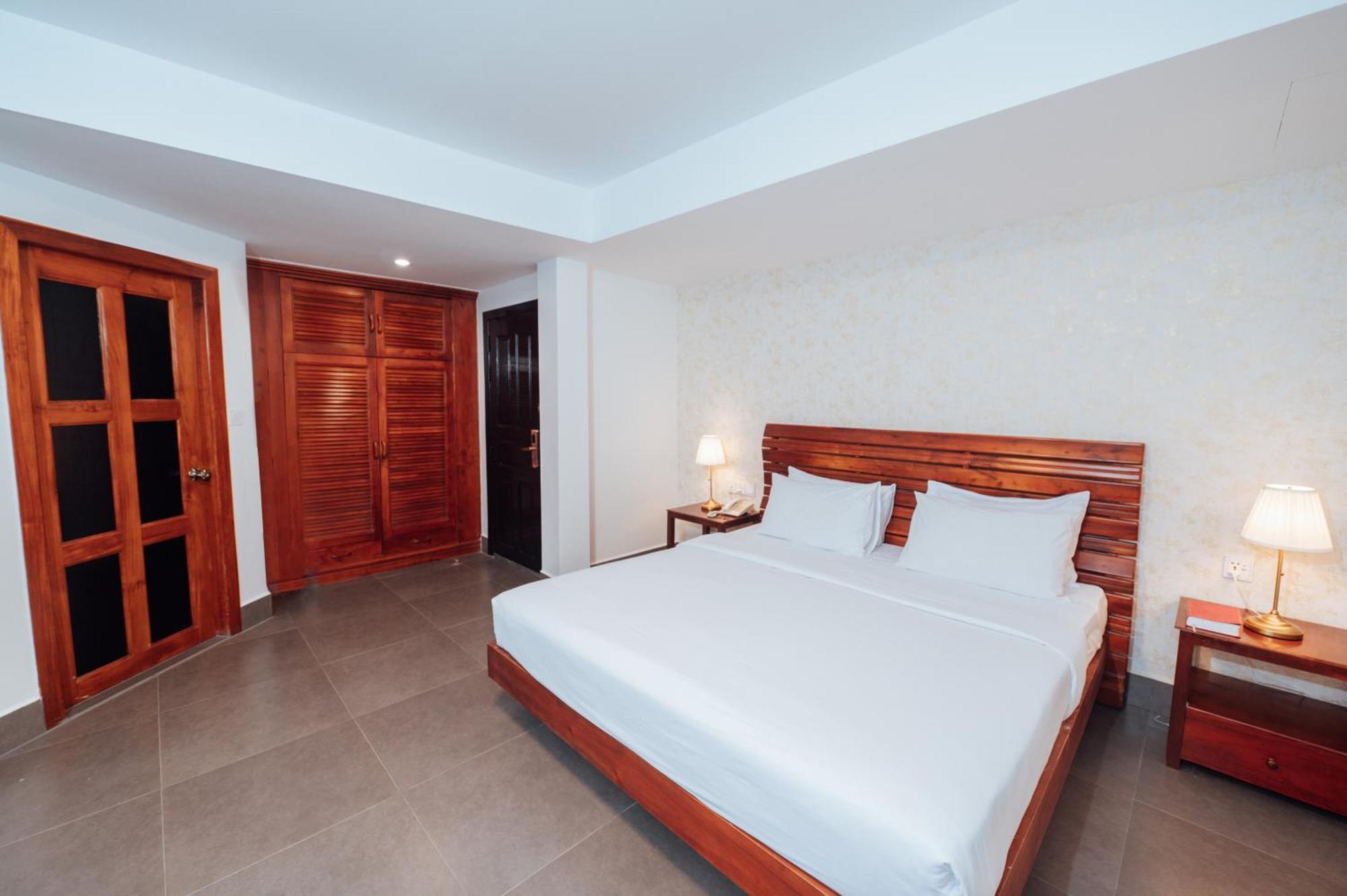 Cambodian Country Club Hotel Phnom Penh Eksteriør billede