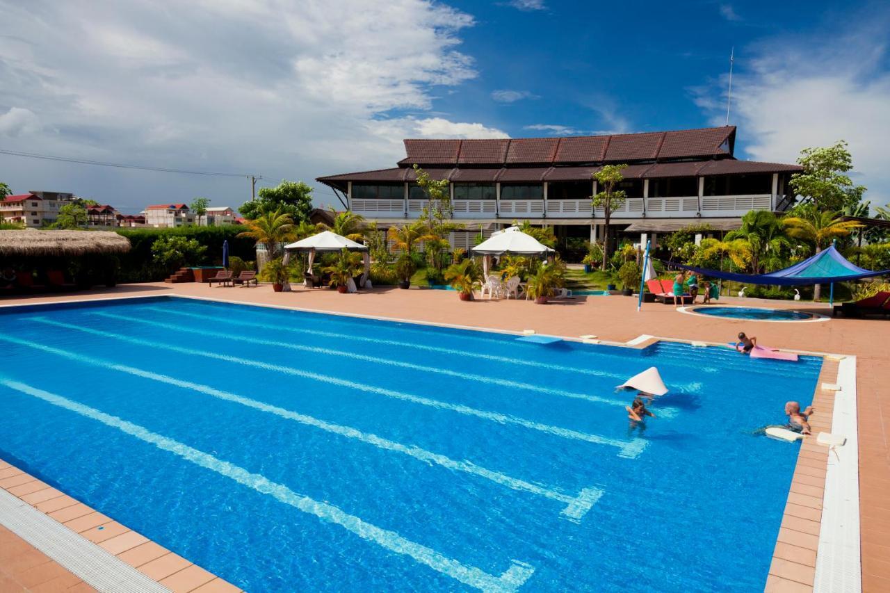 Cambodian Country Club Hotel Phnom Penh Eksteriør billede